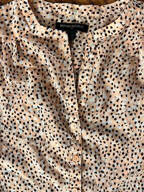 Banana Republic Sleeveless Lightweight Top 
Petite Sz XS